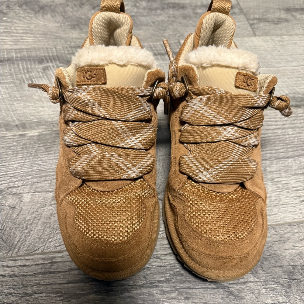 UGG Womens Brown Sneakers with Cream Accents